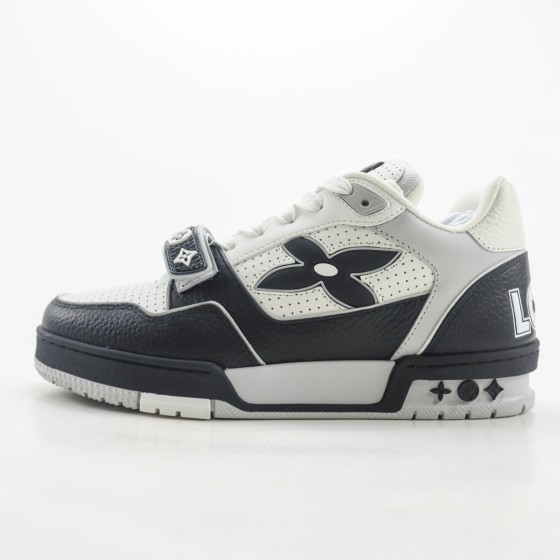 Louis Vuitton Trainer Black White 1AHTD8