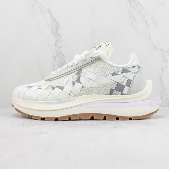 Nike VaporWaffle Woven sacai Jean Paul Gaultier White  DR5209-100