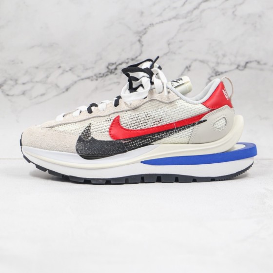 Nike Vaporwaffle sacai Sport Fuchsia Game Royal CV1363-100